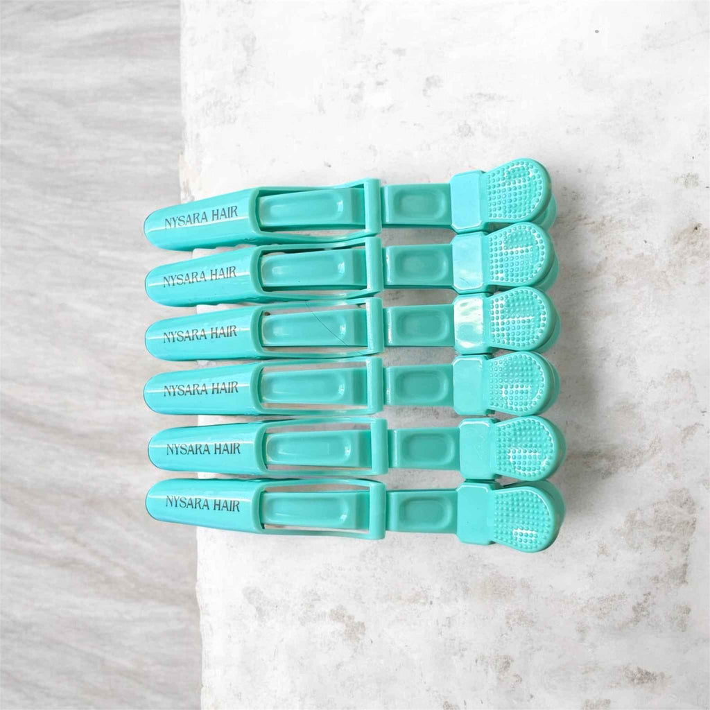 Professional sectioning clip textured non-slip grip pattern Beachyy Beach turquoise teal color detail